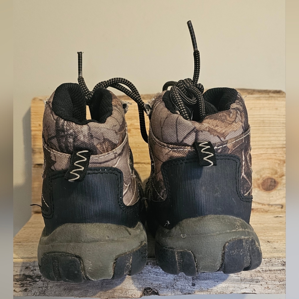 Youth Size 1 Camoflauge Hiking Boots Unbranded - Picture 3 of 6